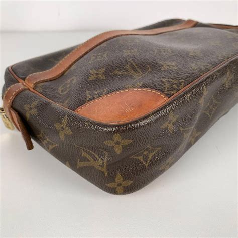 louis vuitton pochette compact makeup bag|authentic Louis Vuitton Pochette.